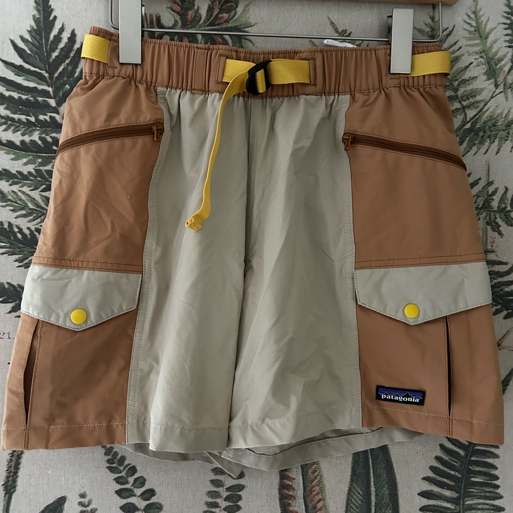 Patagonia Women’s Outdoor Shorts Small